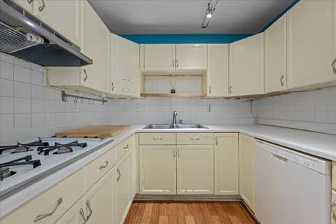 Tiny photo for 1108 S 10th Avenue, St. Charles, IL 60174 (MLS # 12709635)