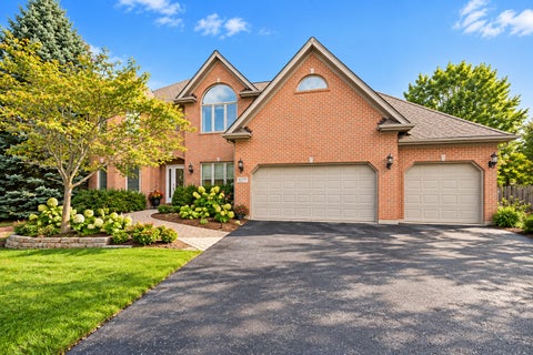 Photo of 2277 Sutton Drive, South Elgin, IL 60177 (MLS # 12765320)