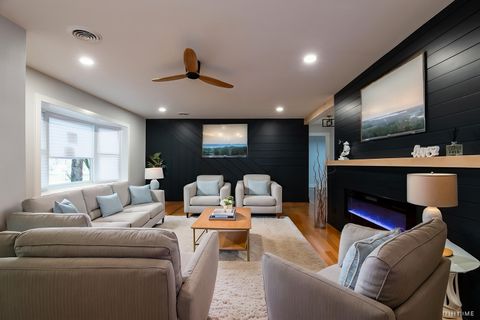 Tiny photo for 8459 S 85th Court, Hickory Hills, IL 60457 (MLS # 12591535)