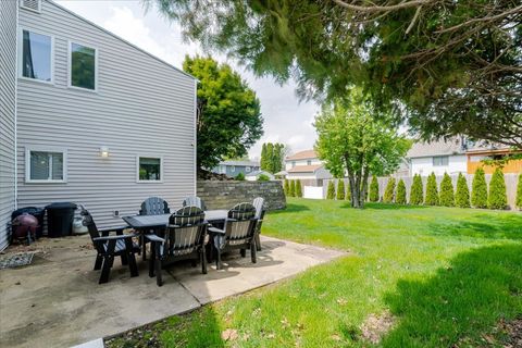 Tiny photo for 6 Kenfield Circle, Bloomington, IL 61704 (MLS # 12620032)