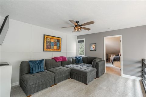 Tiny photo for 6 Kenfield Circle, Bloomington, IL 61704 (MLS # 12620032)