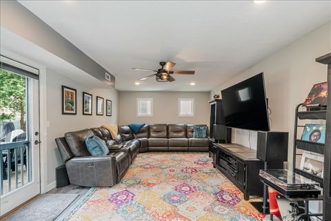 Tiny photo for 6 Kenfield Circle, Bloomington, IL 61704 (MLS # 12620032)