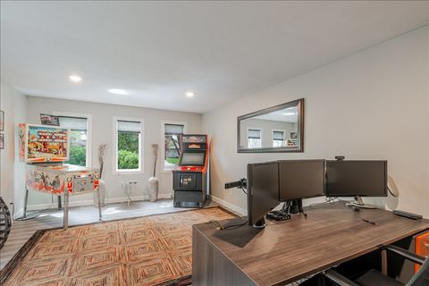 Tiny photo for 6 Kenfield Circle, Bloomington, IL 61704 (MLS # 12620032)