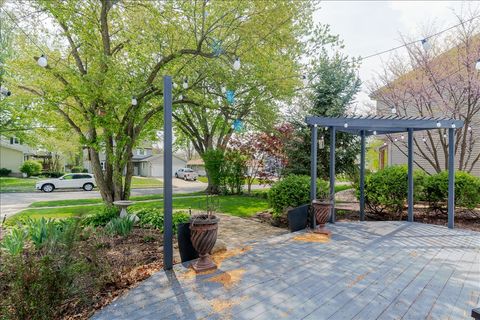 Tiny photo for 6 Kenfield Circle, Bloomington, IL 61704 (MLS # 12620032)