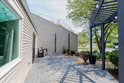 Tiny photo for 6 Kenfield Circle, Bloomington, IL 61704 (MLS # 12620032)