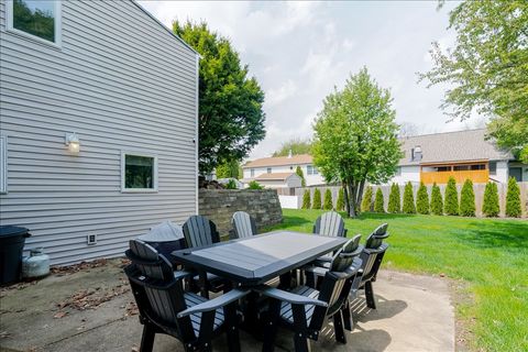 Tiny photo for 6 Kenfield Circle, Bloomington, IL 61704 (MLS # 12620032)