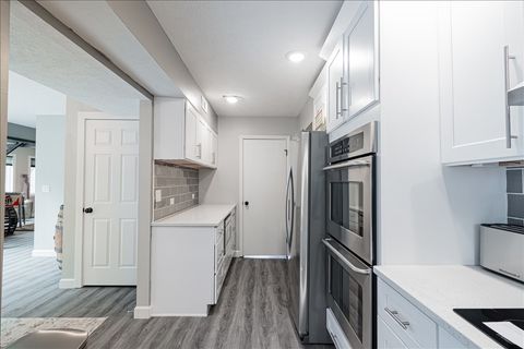 Tiny photo for 6 Kenfield Circle, Bloomington, IL 61704 (MLS # 12620032)