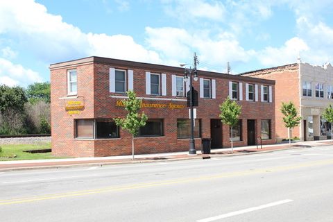 Mixed Use in DeKalb IL 332-336 Lincoln Highway.jpg