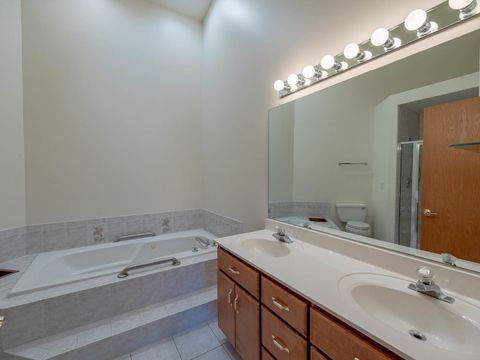 Tiny photo for 6709 Pondview Drive, Tinley Park, IL 60477 (MLS # 12516680)