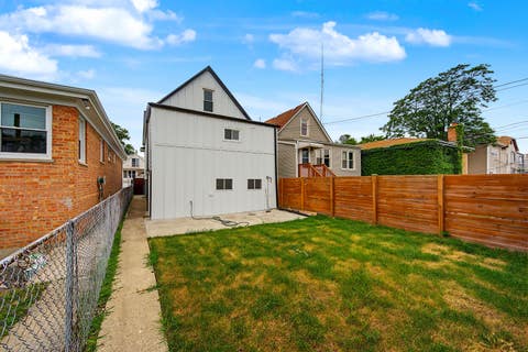 Tiny photo for 4852 W MELROSE Street, Chicago, IL 60641 (MLS # 12726489)