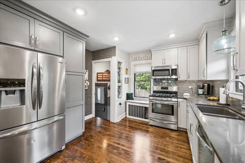 Tiny photo for 829 Saint Johns Avenue, Highland Park, IL 60035 (MLS # 12651185)