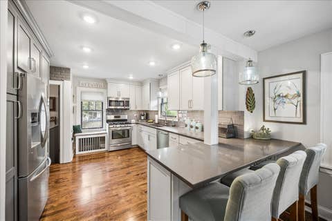 Tiny photo for 829 Saint Johns Avenue, Highland Park, IL 60035 (MLS # 12651185)