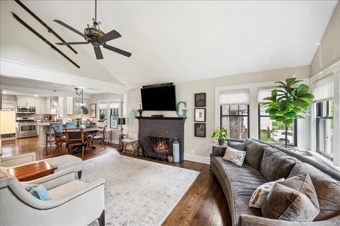 Tiny photo for 829 Saint Johns Avenue, Highland Park, IL 60035 (MLS # 12651185)