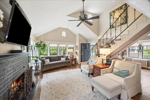 Tiny photo for 829 Saint Johns Avenue, Highland Park, IL 60035 (MLS # 12651185)