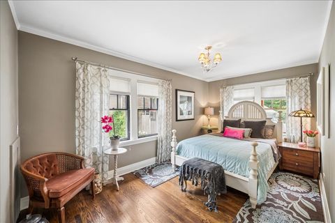 Tiny photo for 829 Saint Johns Avenue, Highland Park, IL 60035 (MLS # 12651185)