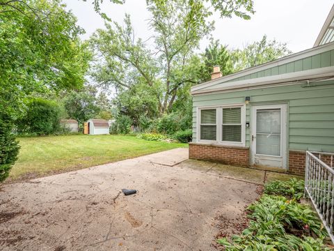 Tiny photo for 465 S Elizabeth Street, Lombard, IL 60148 (MLS # 12475541)