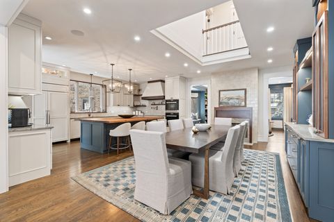 Tiny photo for 4427 N Hermitage Avenue, Chicago, IL 60640 (MLS # 12589776)