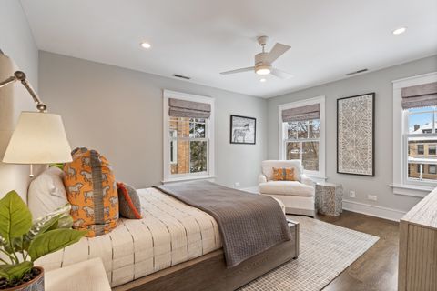 Tiny photo for 4427 N Hermitage Avenue, Chicago, IL 60640 (MLS # 12589776)