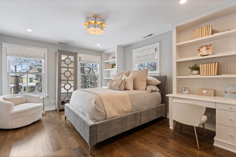 Tiny photo for 4427 N Hermitage Avenue, Chicago, IL 60640 (MLS # 12589776)