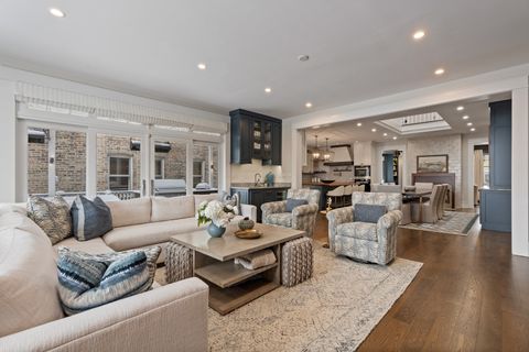 Tiny photo for 4427 N Hermitage Avenue, Chicago, IL 60640 (MLS # 12589776)