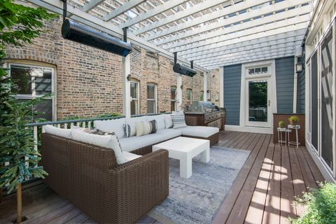 Tiny photo for 4427 N Hermitage Avenue, Chicago, IL 60640 (MLS # 12589776)