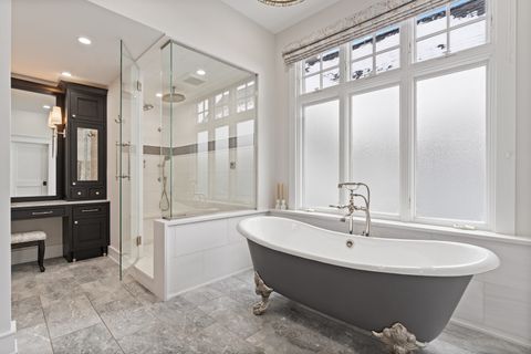 Tiny photo for 4427 N Hermitage Avenue, Chicago, IL 60640 (MLS # 12589776)