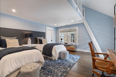 Tiny photo for 4427 N Hermitage Avenue, Chicago, IL 60640 (MLS # 12589776)