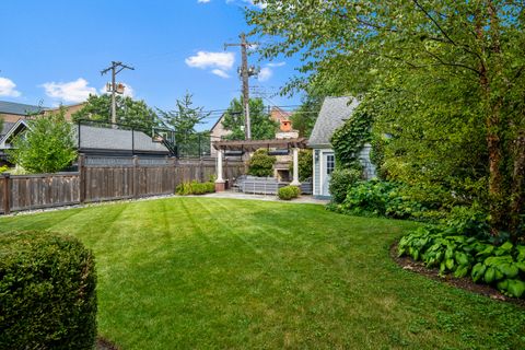 Tiny photo for 4427 N Hermitage Avenue, Chicago, IL 60640 (MLS # 12589776)