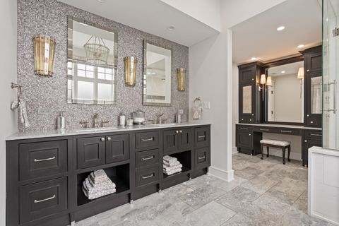 Tiny photo for 4427 N Hermitage Avenue, Chicago, IL 60640 (MLS # 12589776)