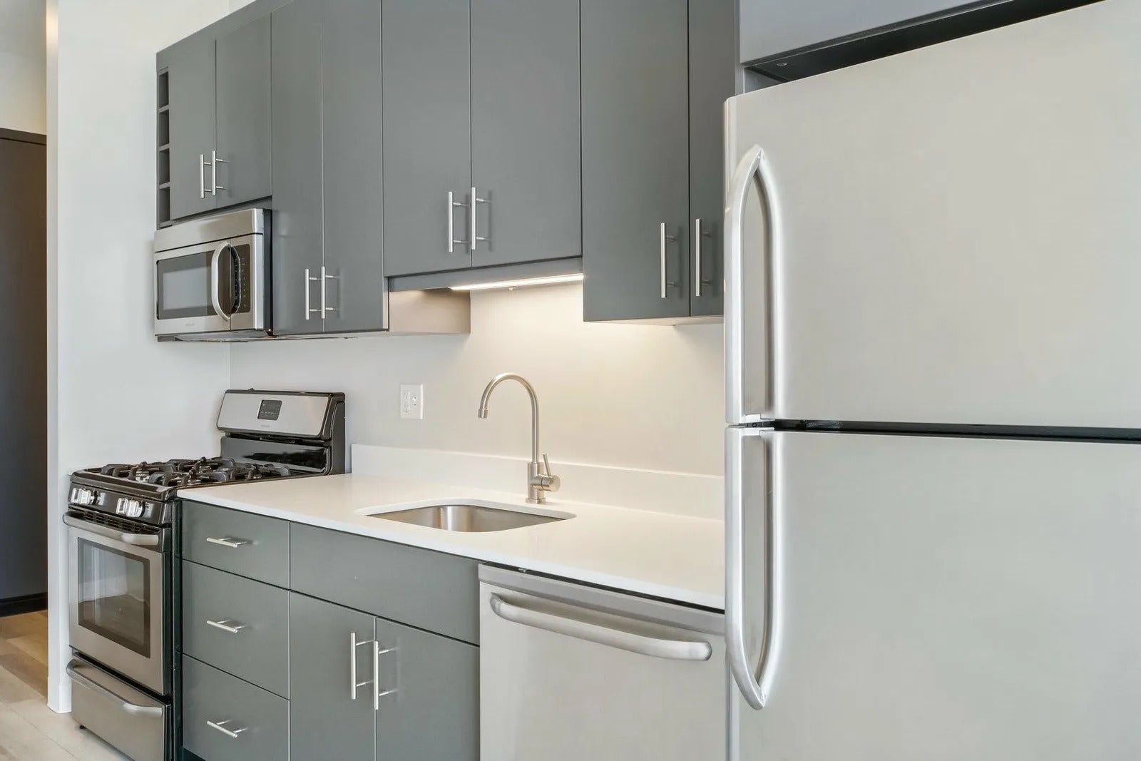 2211 N Milwaukee Avenue 307