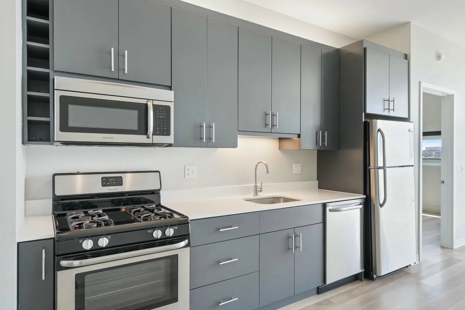 2211 N Milwaukee Avenue 307