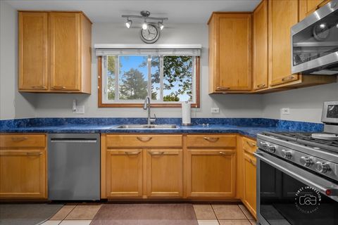 Tiny photo for 222 Aspen Court, Bolingbrook, IL 60440 (MLS # 12453895)