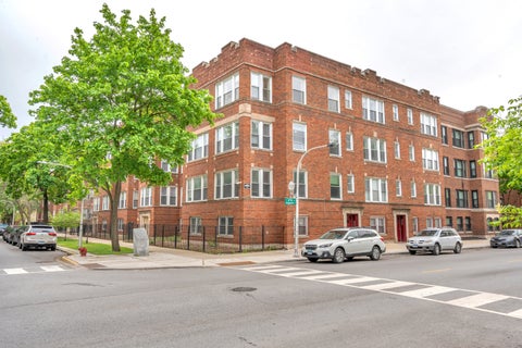 Tiny photo for 6706 S Ridgeland Avenue #3C, Chicago, IL 60649 (MLS # 12686904)