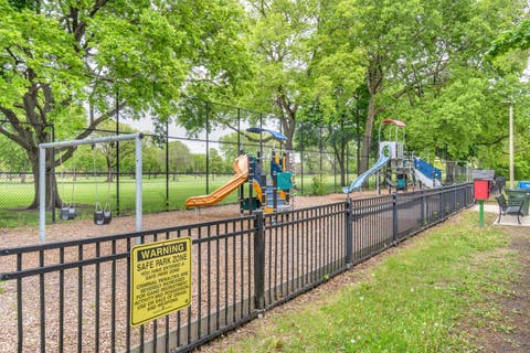 Tiny photo for 6706 S Ridgeland Avenue #3C, Chicago, IL 60649 (MLS # 12686904)