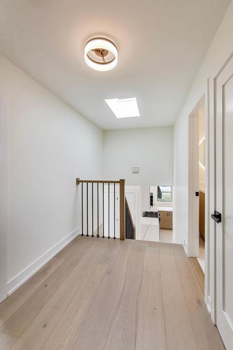 Tiny photo for 909 S Waverly Place, Mount Prospect, IL 60056 (MLS # 12587324)