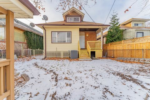 Tiny photo for 7715 S Oglesby Avenue, Chicago, IL 60649 (MLS # 12518133)