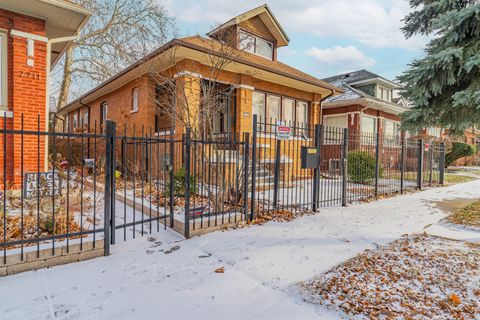 Tiny photo for 7715 S Oglesby Avenue, Chicago, IL 60649 (MLS # 12518133)