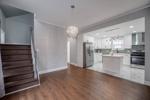 Tiny photo for 7715 S Oglesby Avenue, Chicago, IL 60649 (MLS # 12518133)