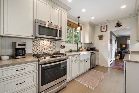 Tiny photo for 6747 N Odell Avenue, Chicago, IL 60631 (MLS # 12520695)