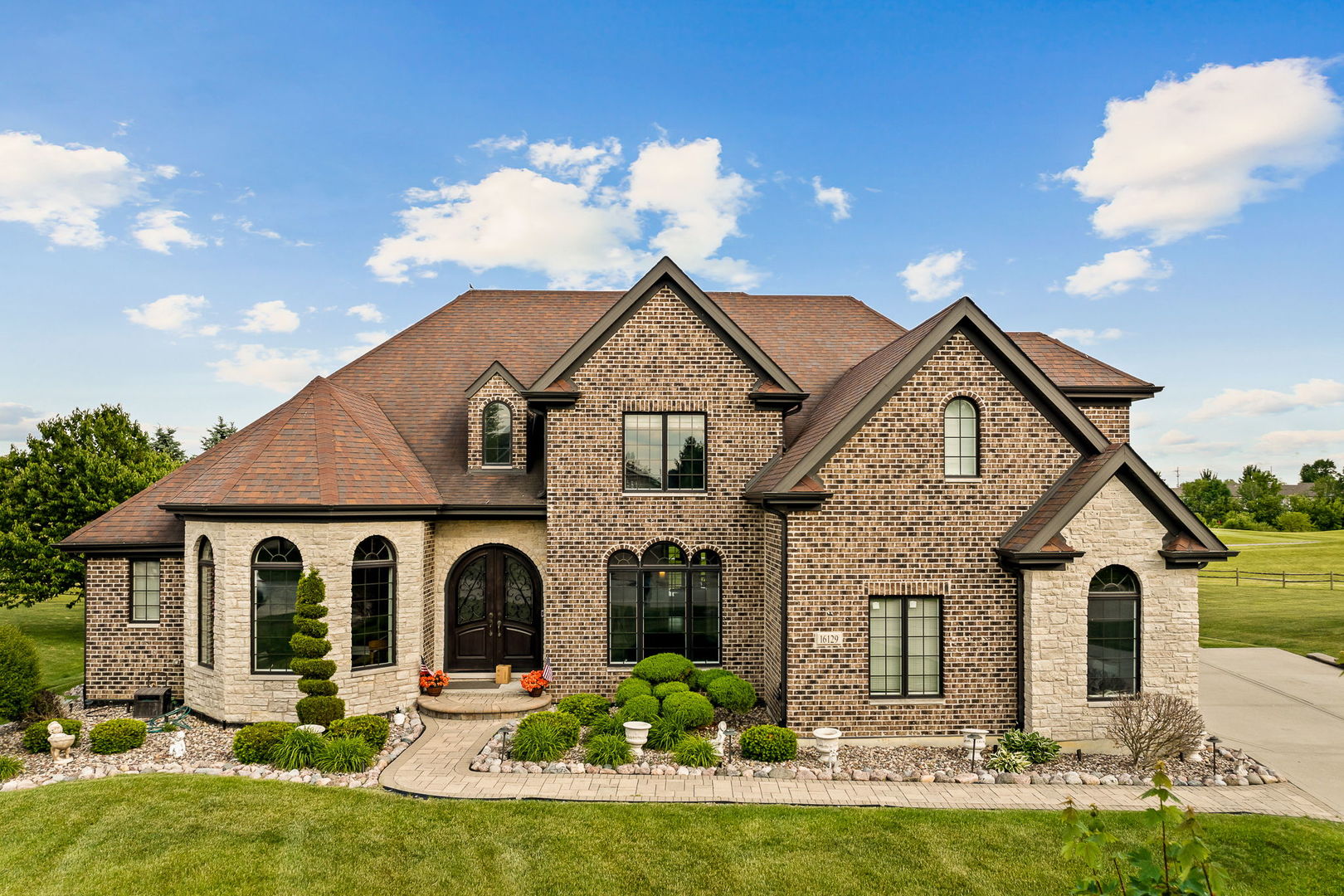 16129 W Red Cloud Drive