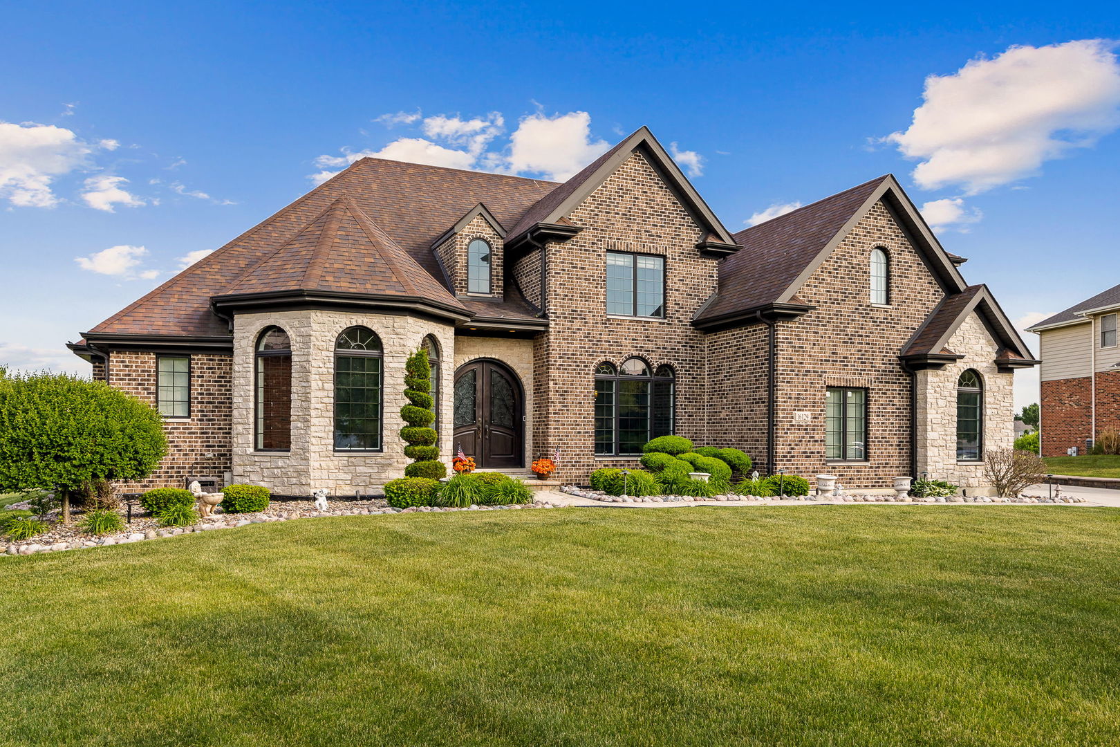 16129 W Red Cloud Drive