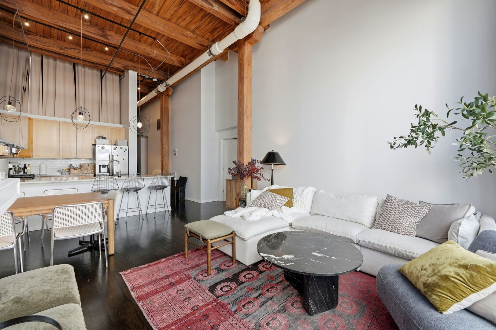 525 W Superior Street 623