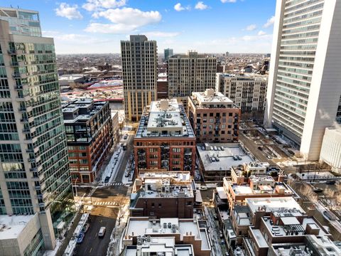 Tiny photo for 525 W Superior Street #623, Chicago, IL 60654 (MLS # 12582601)