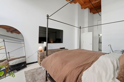 Tiny photo for 525 W Superior Street #623, Chicago, IL 60654 (MLS # 12582601)