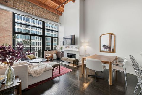 Tiny photo for 525 W Superior Street #623, Chicago, IL 60654 (MLS # 12582601)