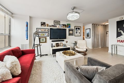 Tiny photo for 655 W IRVING PARK Road #5315, Chicago, IL 60613 (MLS # 12590028)