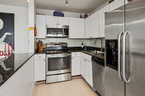 Tiny photo for 655 W IRVING PARK Road #5315, Chicago, IL 60613 (MLS # 12590028)