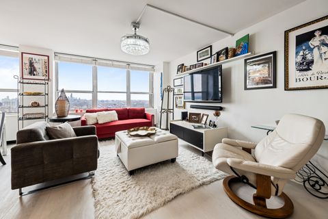 Tiny photo for 655 W IRVING PARK Road #5315, Chicago, IL 60613 (MLS # 12590028)