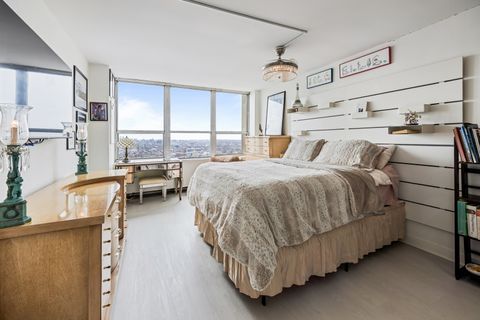 Tiny photo for 655 W IRVING PARK Road #5315, Chicago, IL 60613 (MLS # 12590028)