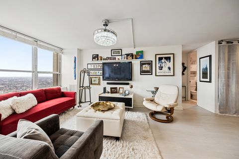 Tiny photo for 655 W IRVING PARK Road #5315, Chicago, IL 60613 (MLS # 12590028)